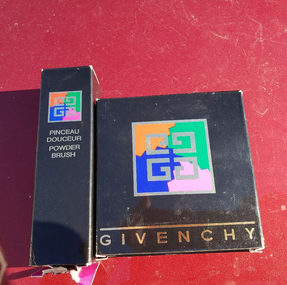 GIVENCHY SUN PRISM COMPACT SUMMER FACE POWDER AND BRUSH